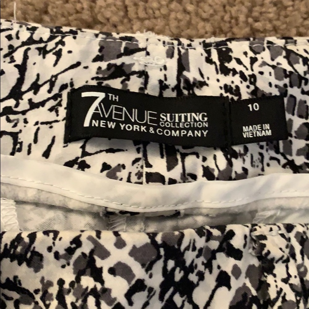 Patterned Shorts - Picture 2 of 4